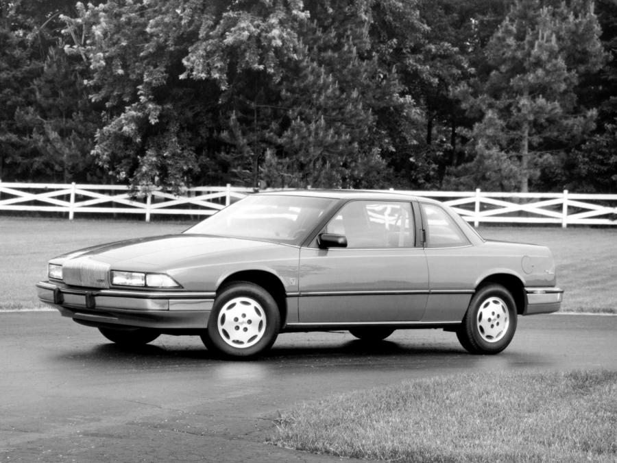  Buick Regal Coupe 1988 года  (фото 1 из 5)